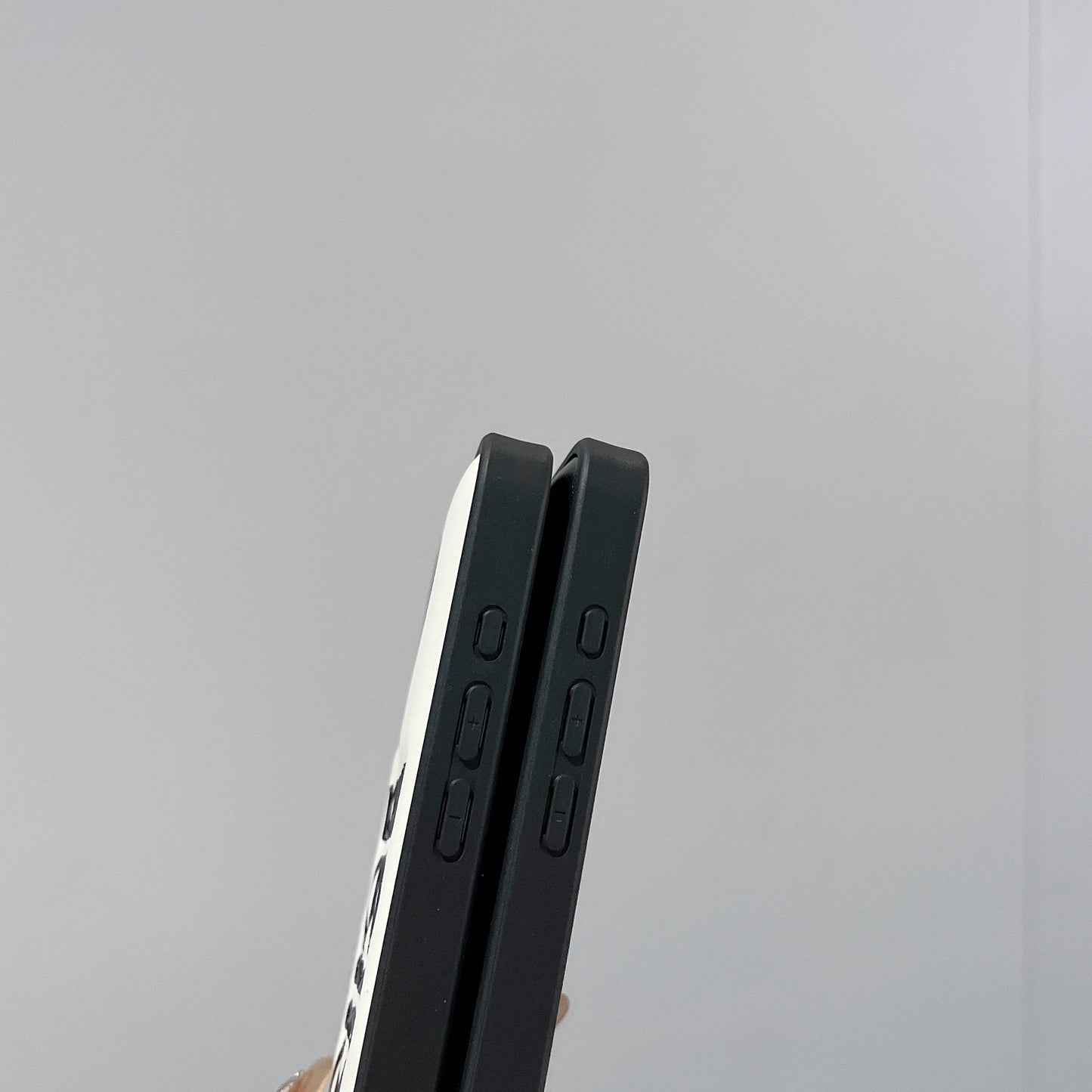 Puffer LE iPhone Case Black-LYW251502