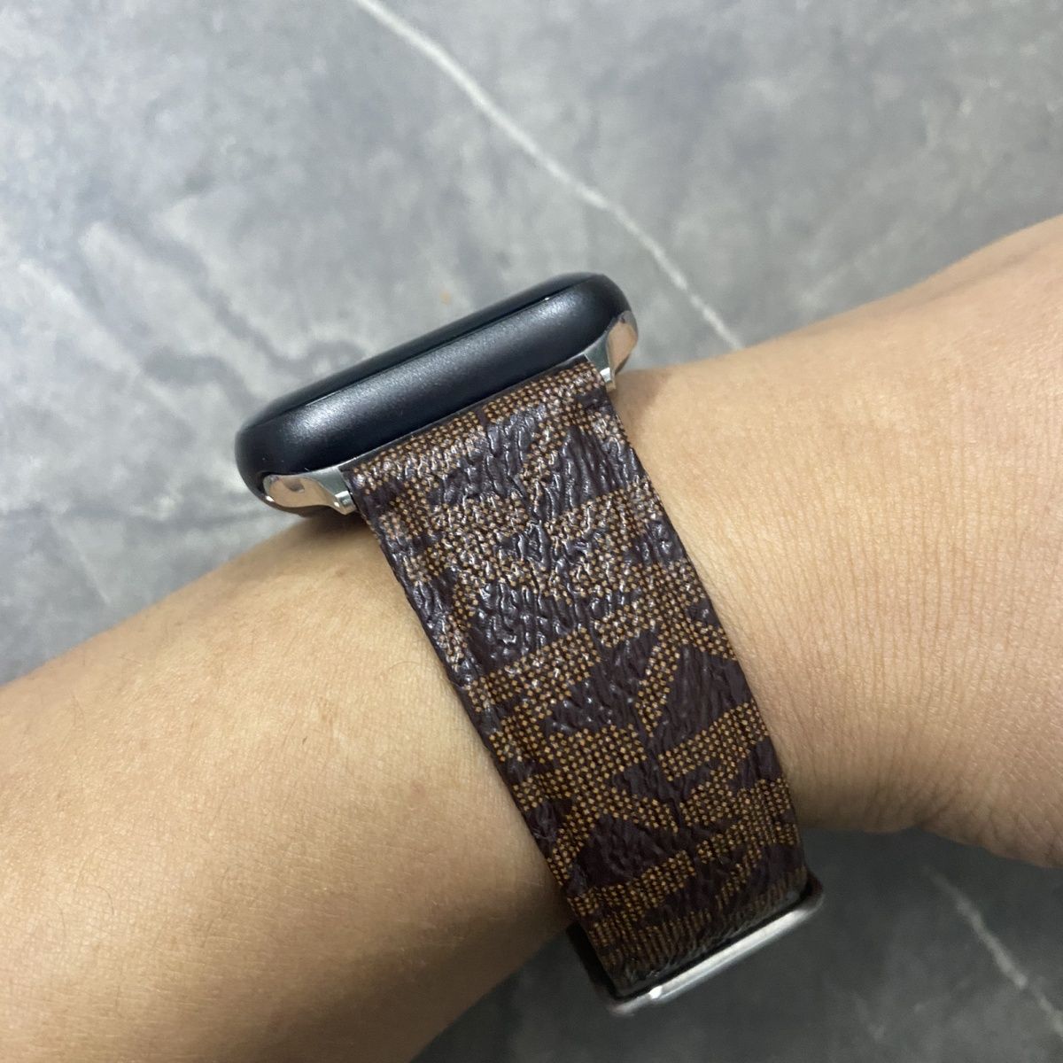 Luxury Leather MK Apple Watch Band Brown-LBB25405