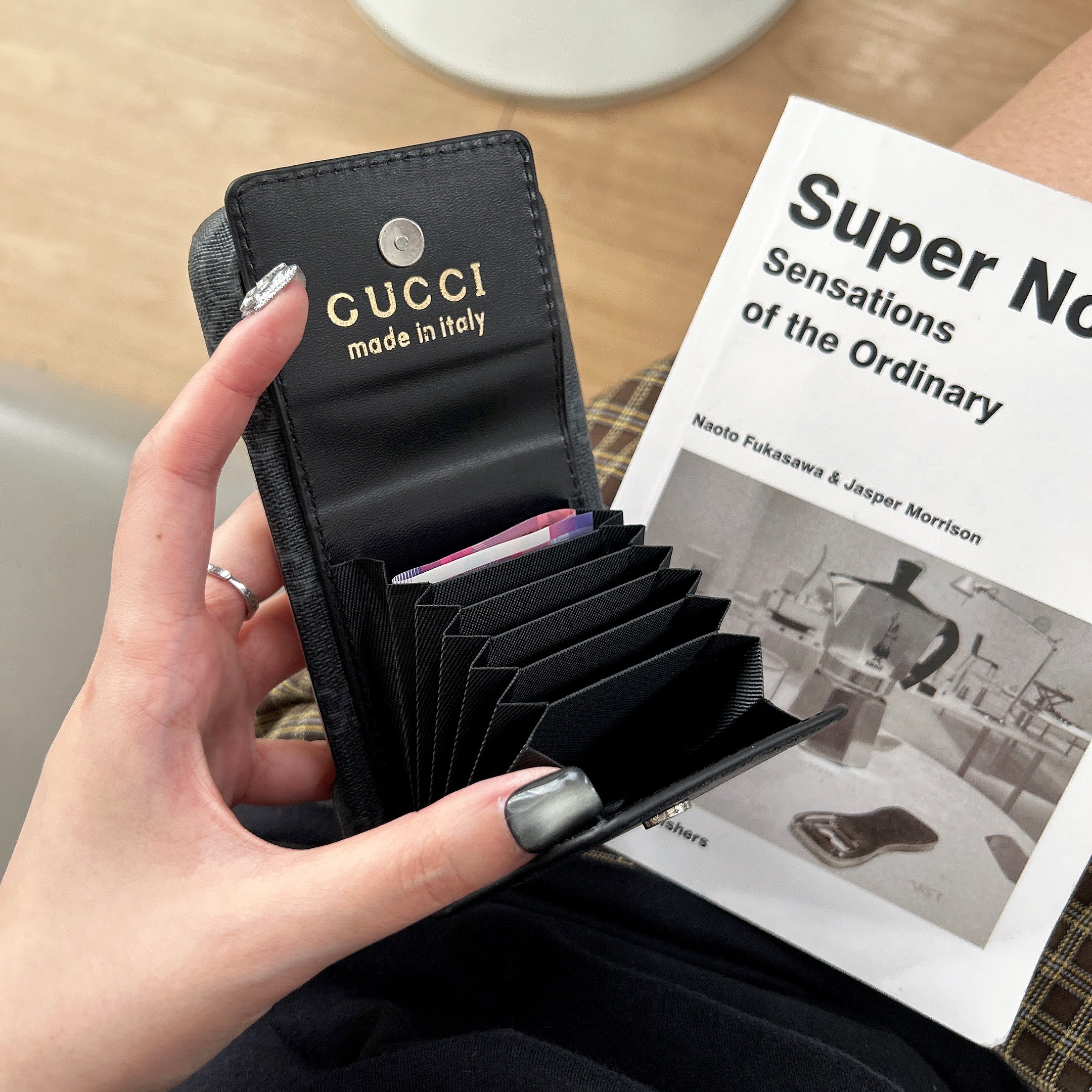 Elegant  GG iPhone Case With Card Holder For iPhone 17 Series-CYGG141
