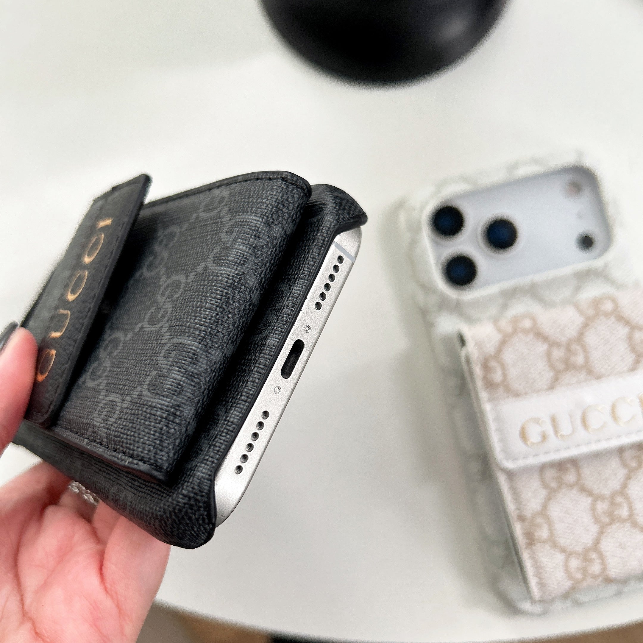 Elegant  GG iPhone Case With Card Holder For iPhone 17 Series-CYGG141
