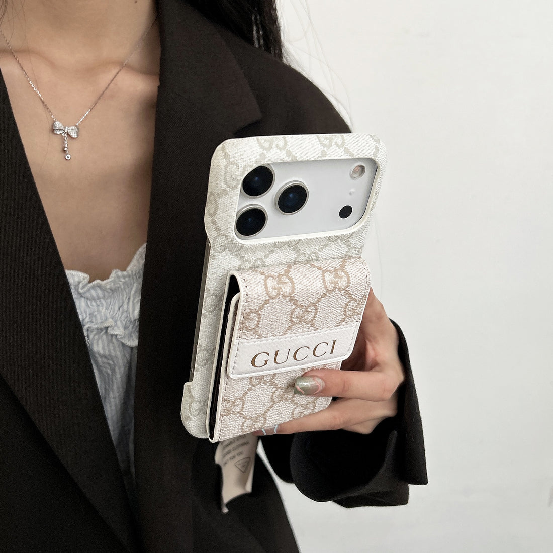 Elegant  GG iPhone Case With Card Holder For iPhone 17 Series-CYGG141
