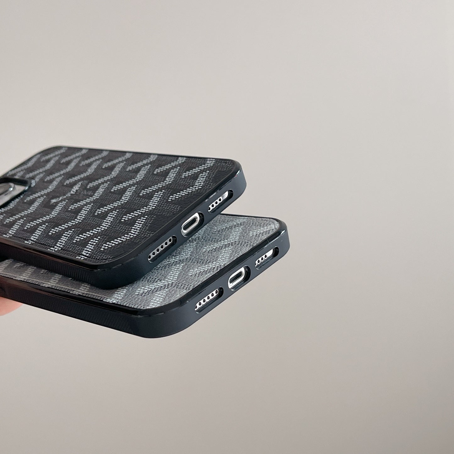 Leather GD iPhone Case  Black（Magsafe）-CXK241423