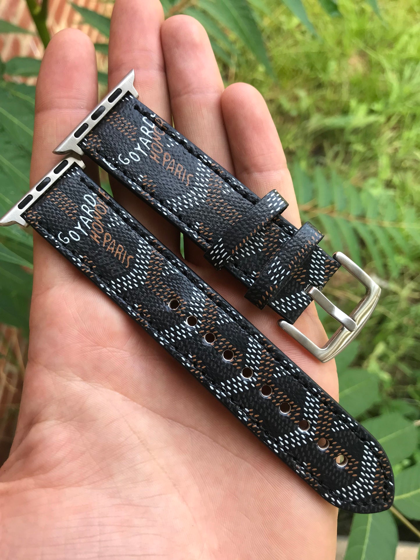 Luxury Leather GD Apple Watch Band Black-GBD251502