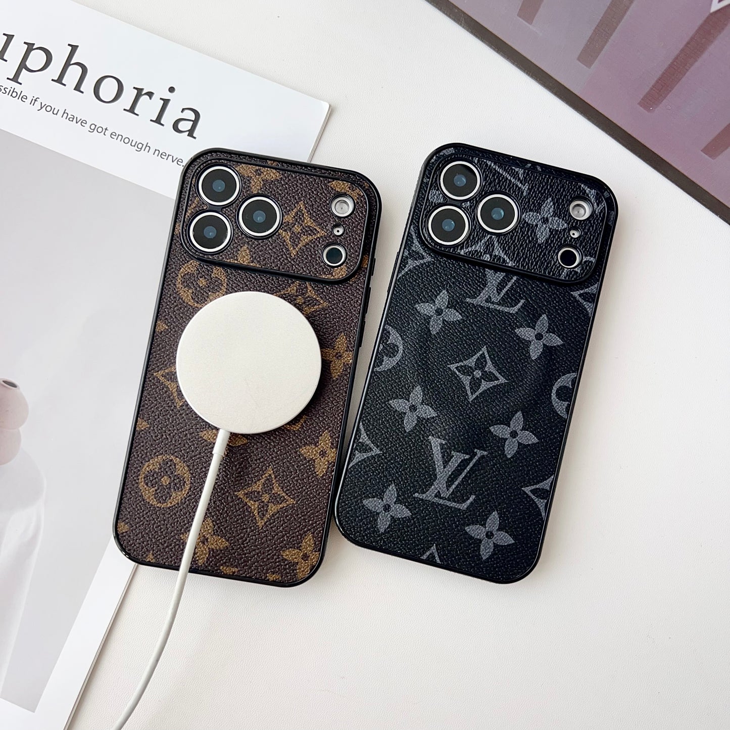 Premium Leather Monogram iPhone Case （Magsafe） For iPhone 17 Series-CYLV059