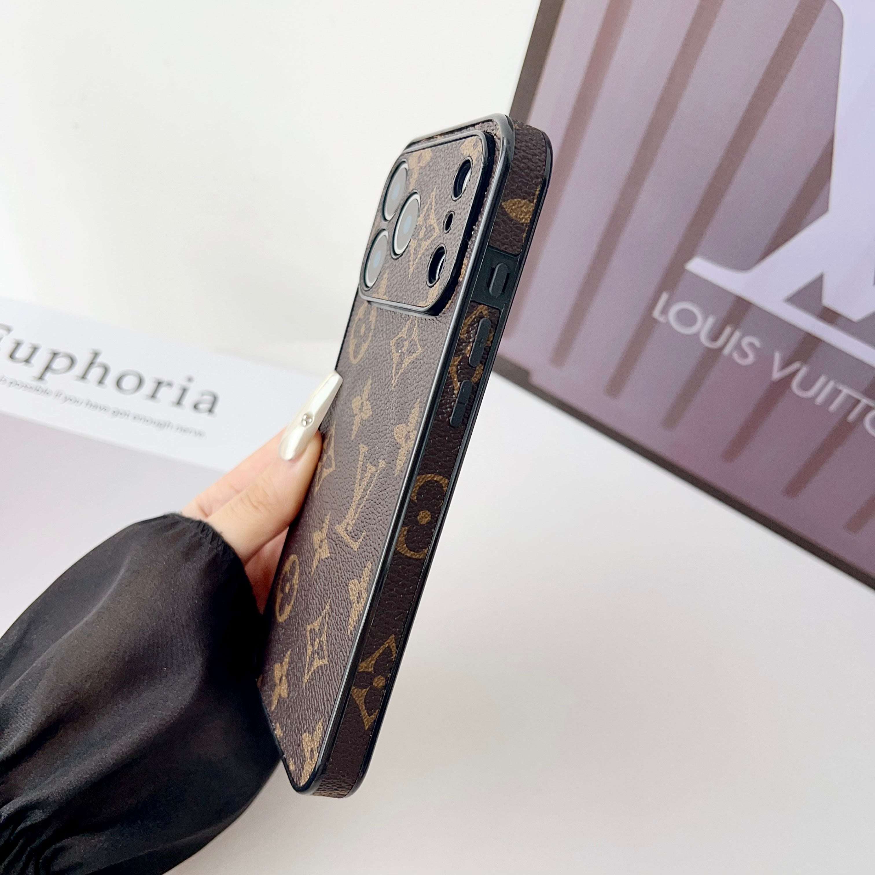 Premium Leather Monogram iPhone Case （Magsafe） For iPhone 17 Series-CYLV059