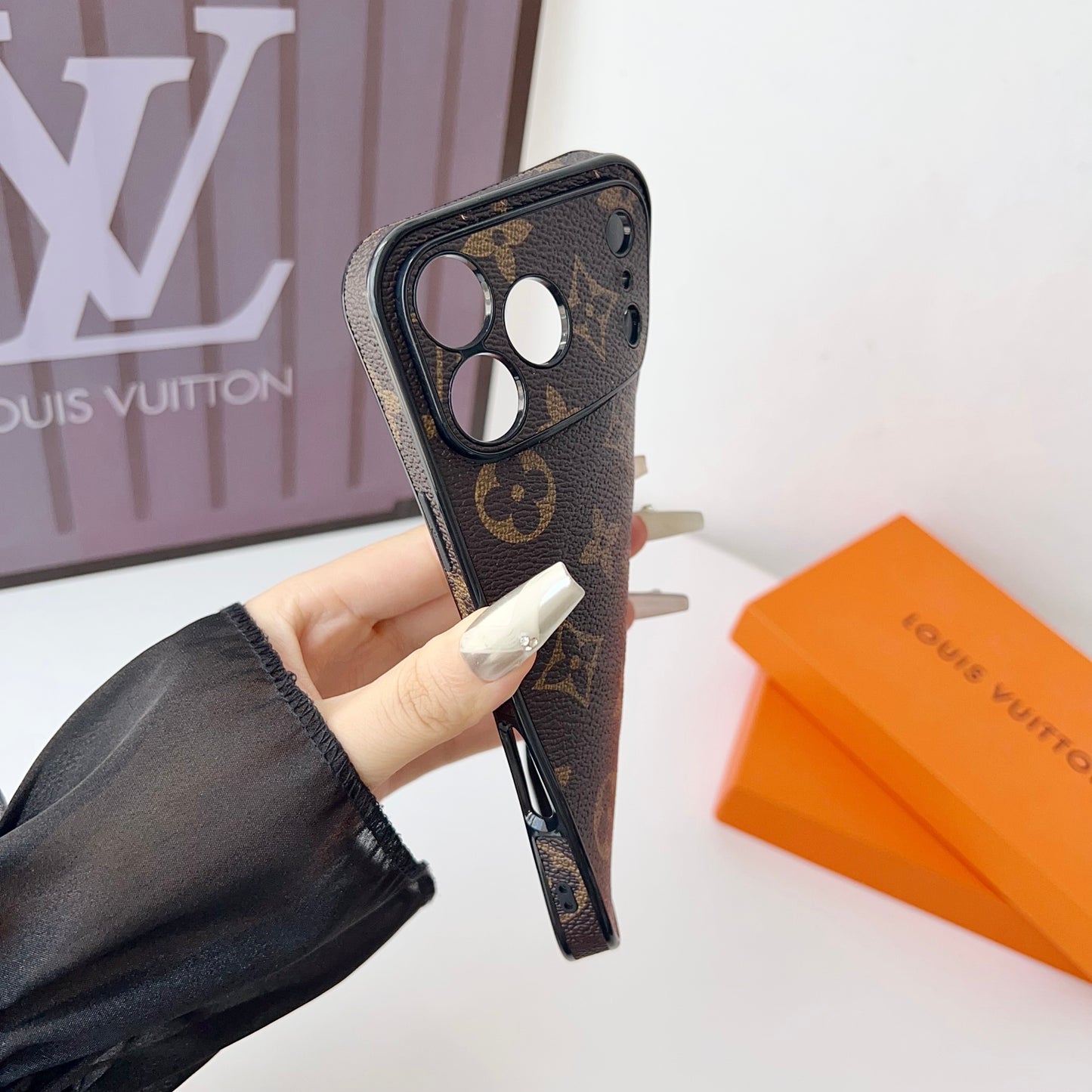 Premium Leather Monogram iPhone Case （Magsafe） For iPhone 17 Series-CYLV017