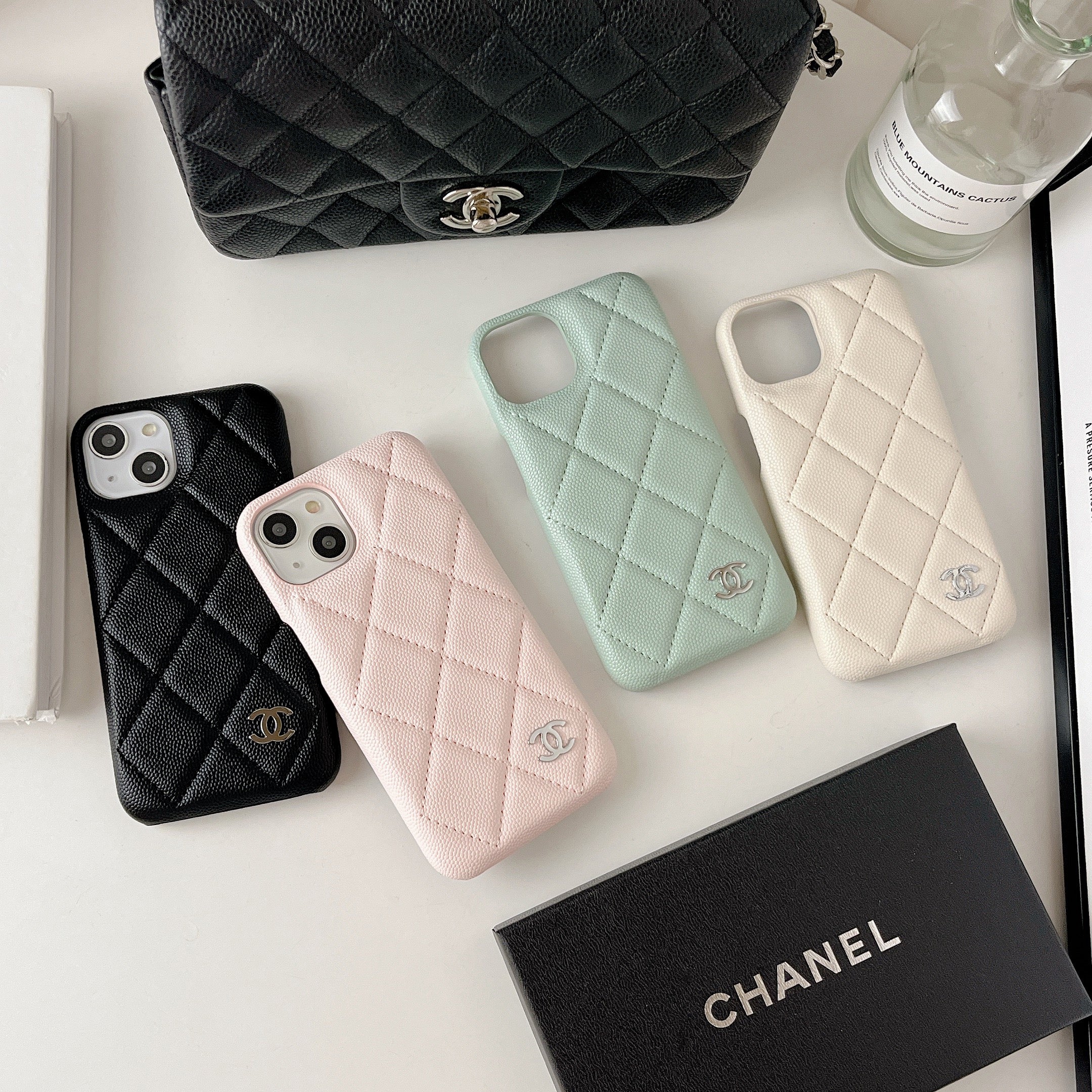 Classic Leather CC iPhone Case Black -ZKK251023