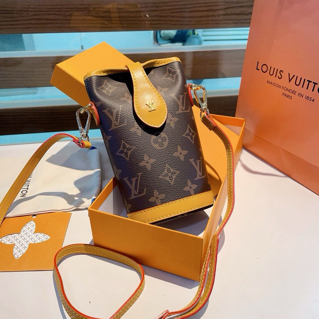 Leather Monogram Crossbody Phone Bag-CYLV153