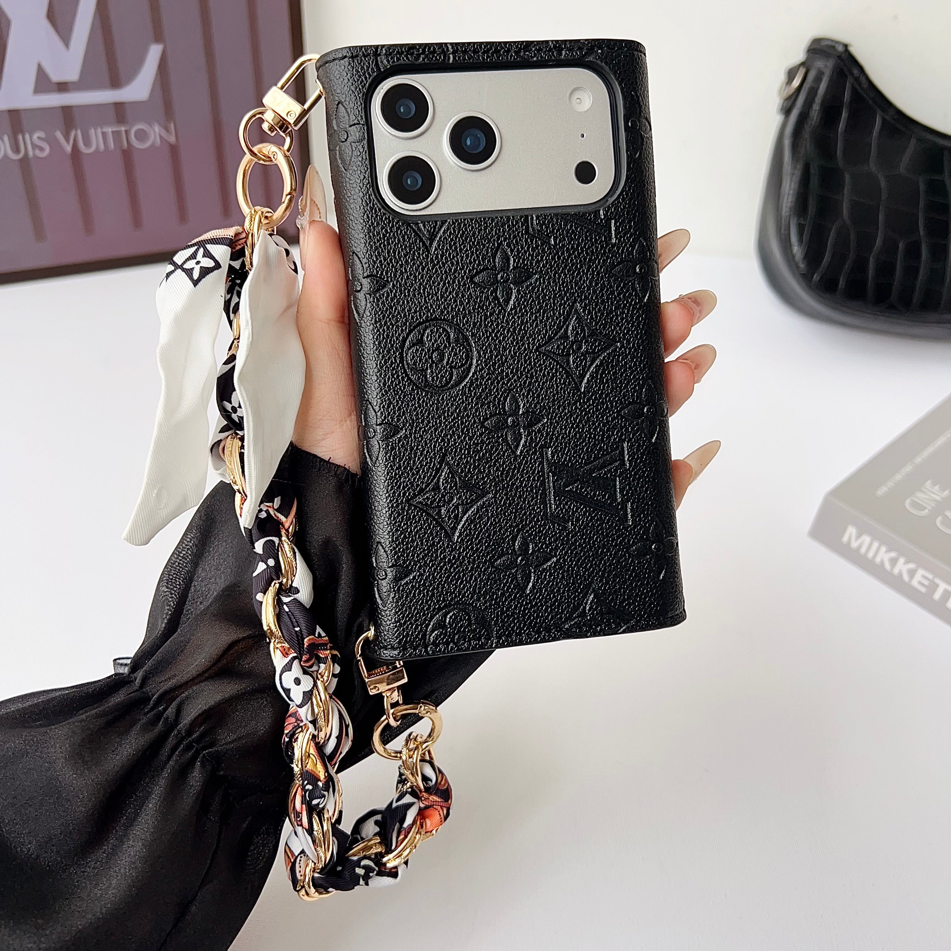 High-quality Leather Monogram iPhone Case With Flip Wallet-CYLV178