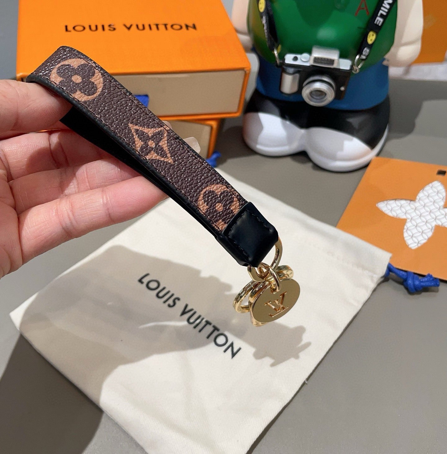 Monogram Wristlet Key Ring With Pendant-CYLV184
