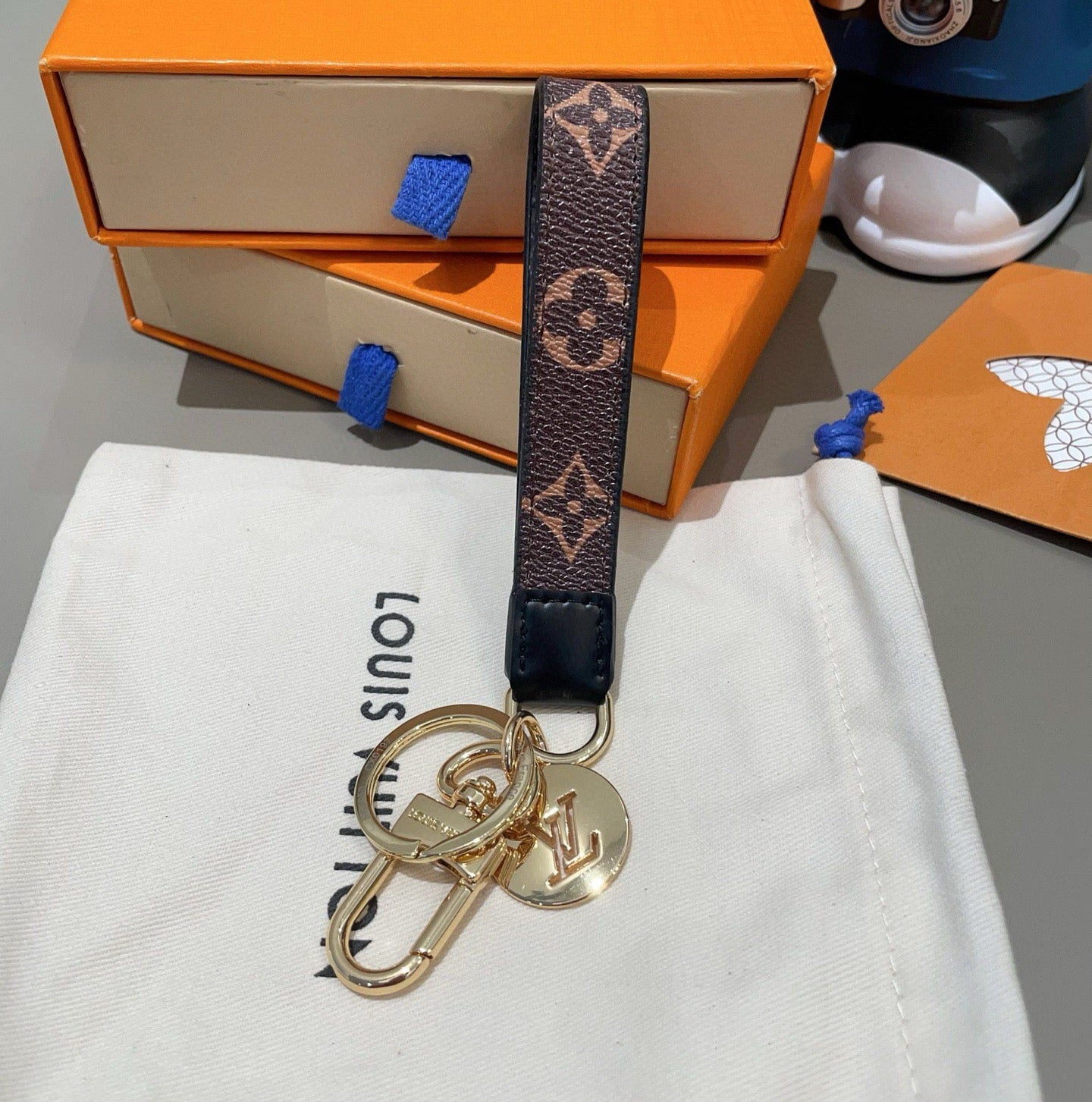 Monogram Wristlet Key Ring With Pendant-CYLV184