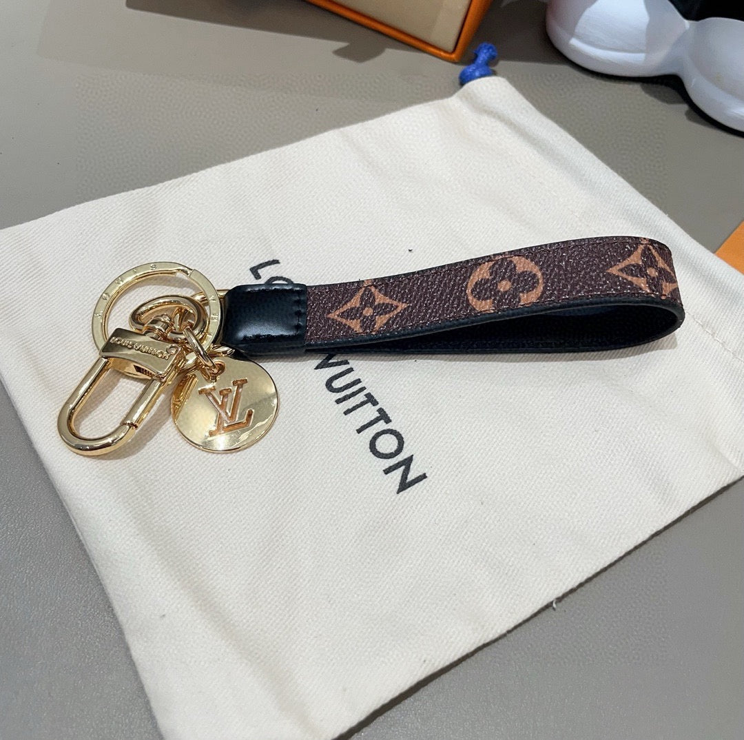 Monogram Wristlet Key Ring With Pendant-CYLV184