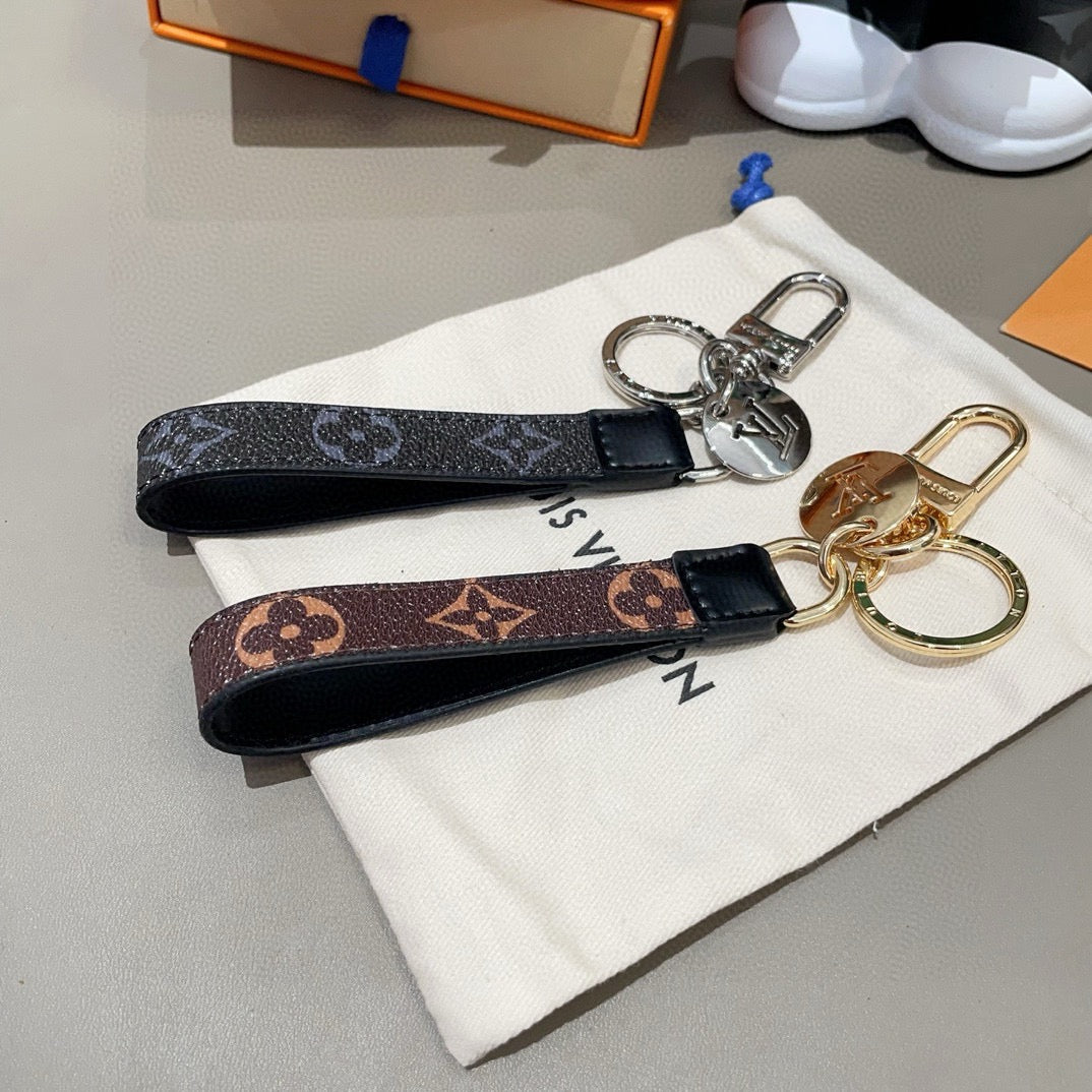Monogram Wristlet Key Ring With Pendant-CYLV184