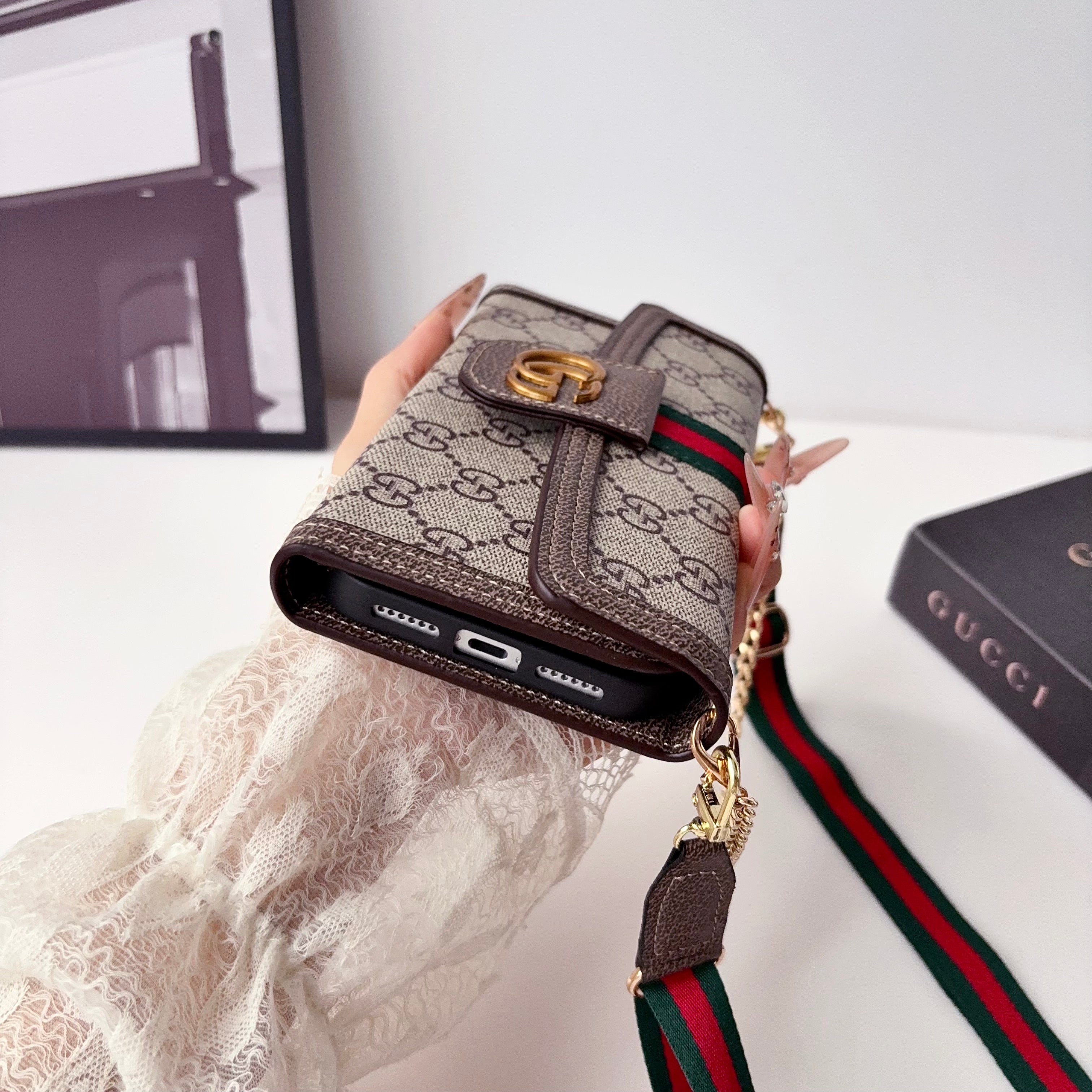 Classic Leather GG iPhone Case With Flip Wallet And Crossbody Strap-CYGG191