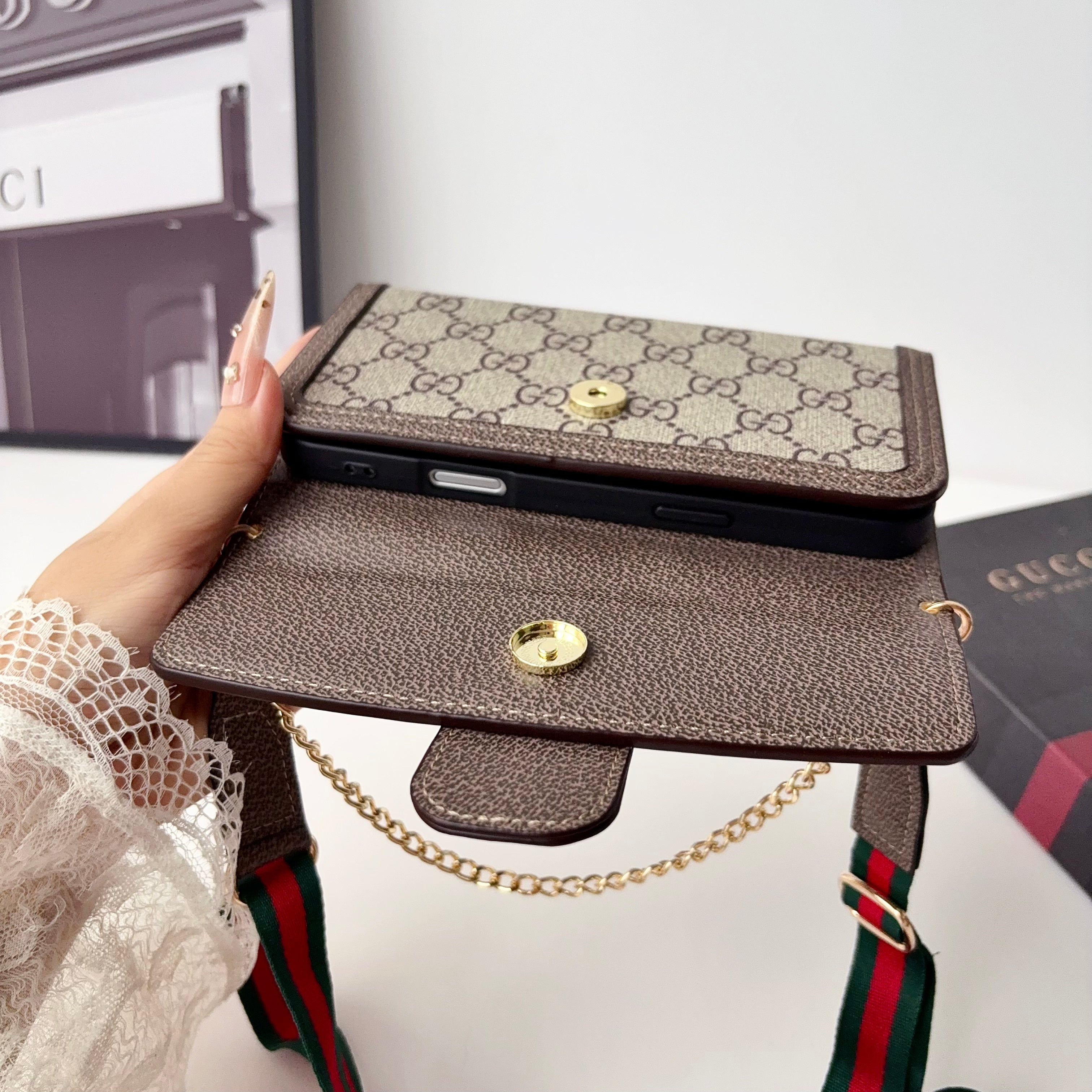 Classic Leather GG iPhone Case With Flip Wallet And Crossbody Strap-CYGG191